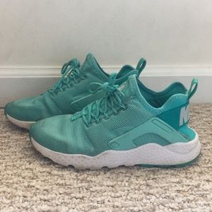 Nike Huarache Teal Shoes